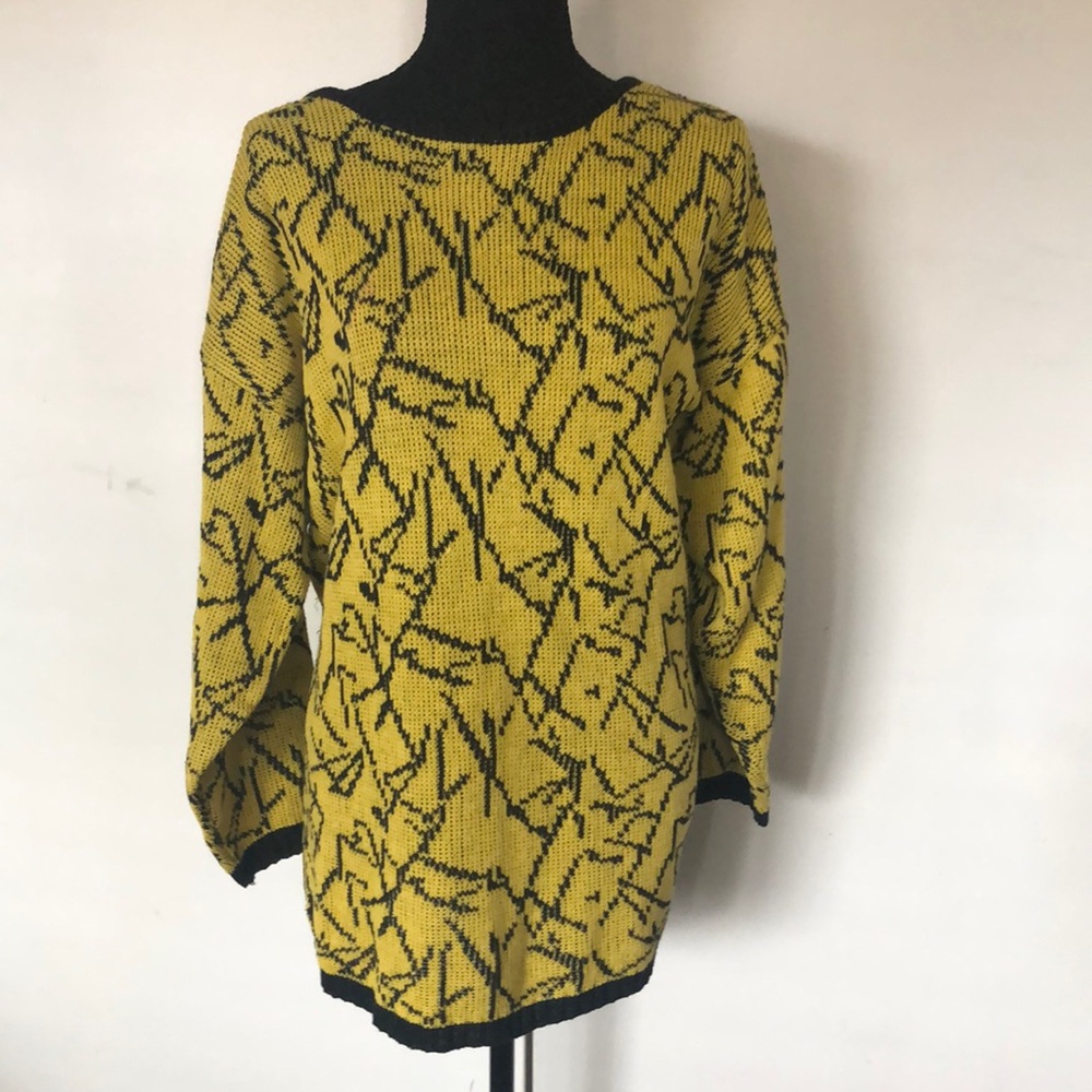 Bold Yellow and Black Crew Neck Sweater with Geometric Pattern